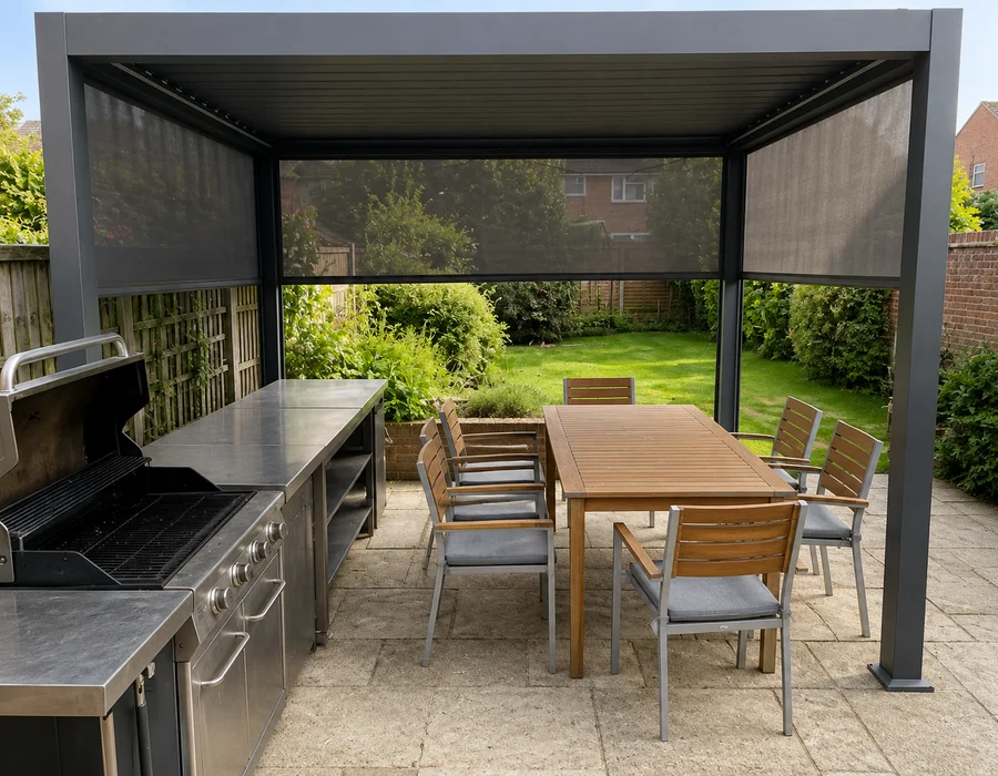Freestanding aluminium pergola with side blinds in Luton